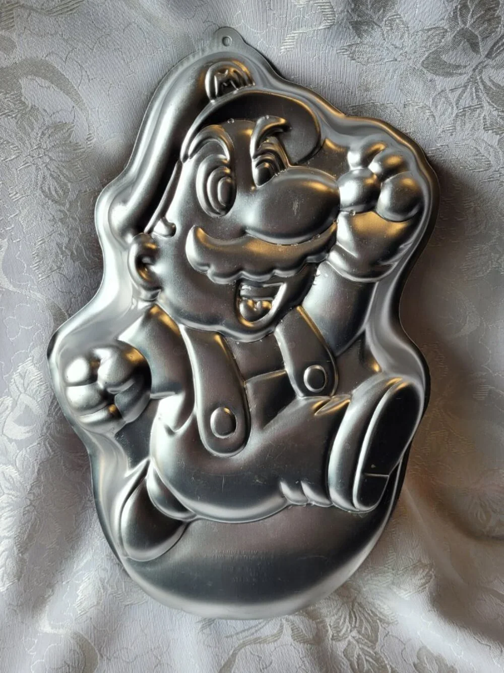 Vintage Wilton Super Mario Brothers Mario cake pan Nintendo 1989 NES